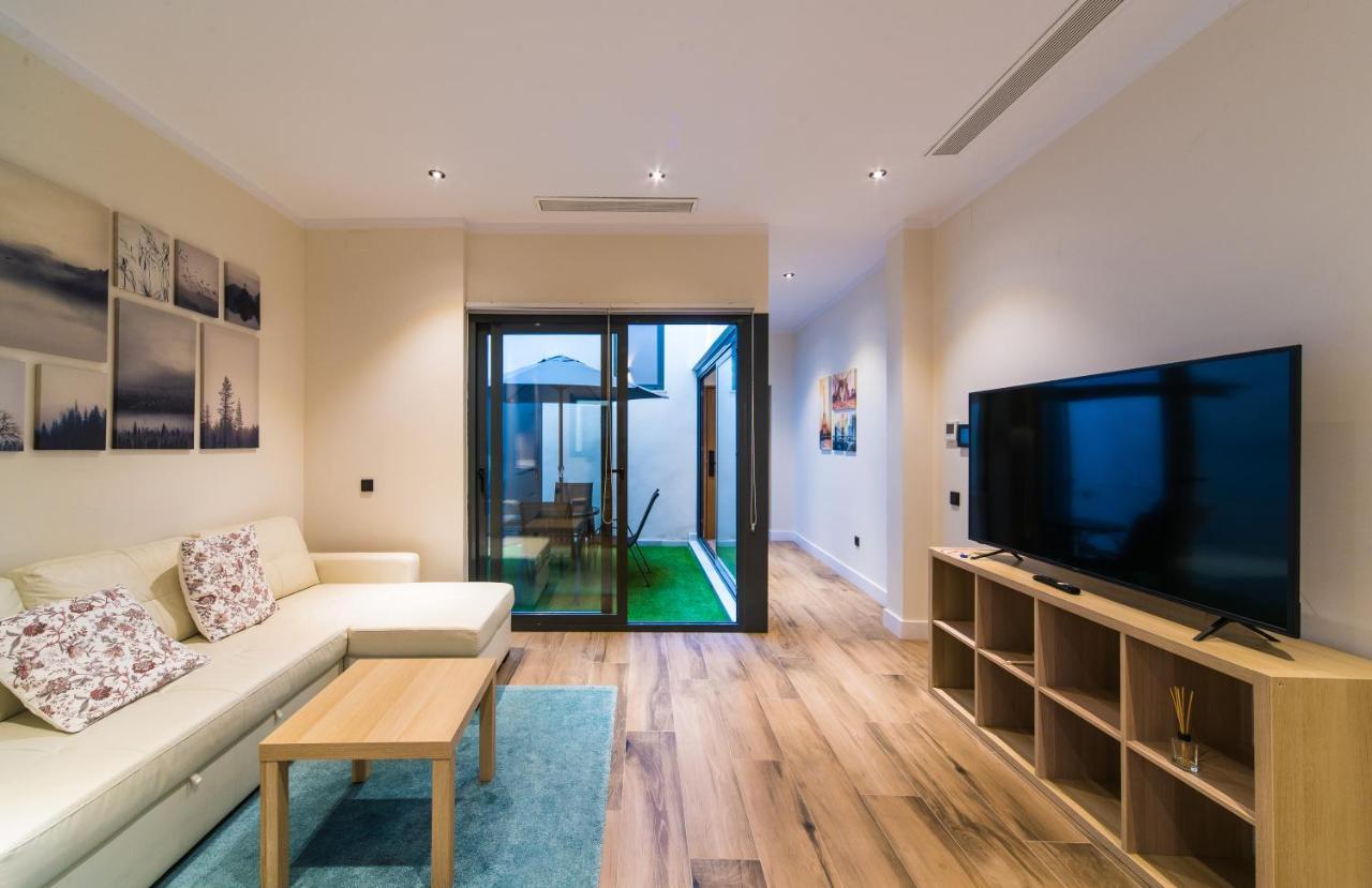 Seville Luxury Downtown Suite Экстерьер фото