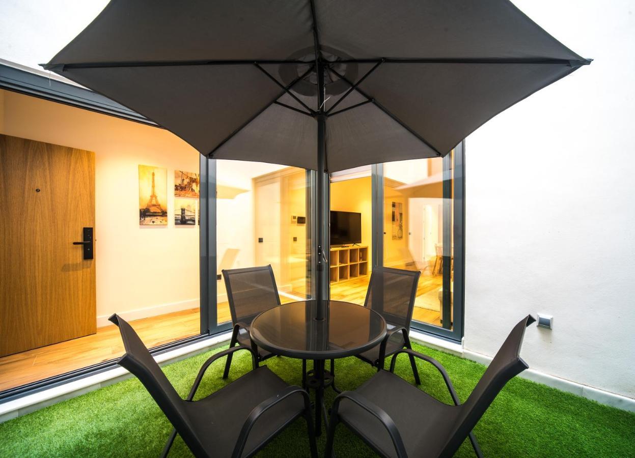 Seville Luxury Downtown Suite Экстерьер фото