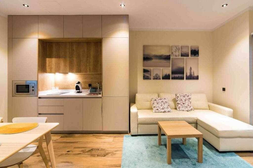 Seville Luxury Downtown Suite Экстерьер фото